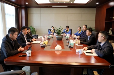 平湖市委常委、副市長戴振一行蒞臨景興紙業(yè)調(diào)研指導(dǎo)